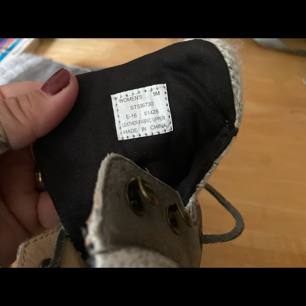 Sperry High Boots - Picture 2 of 3
